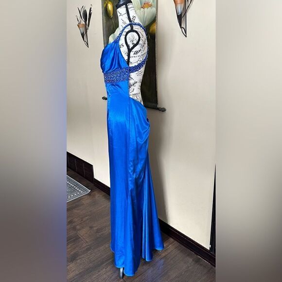 JASZ Couture Stunning Gown. Plunging back crisscross cut glass,And Beads sz6 - Picture 3 of 15